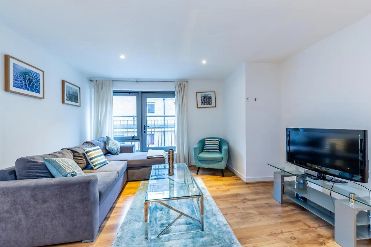 2 Bed Executive Apartment Next To Liverpool Street Free Wifi By City Stay Aparts London