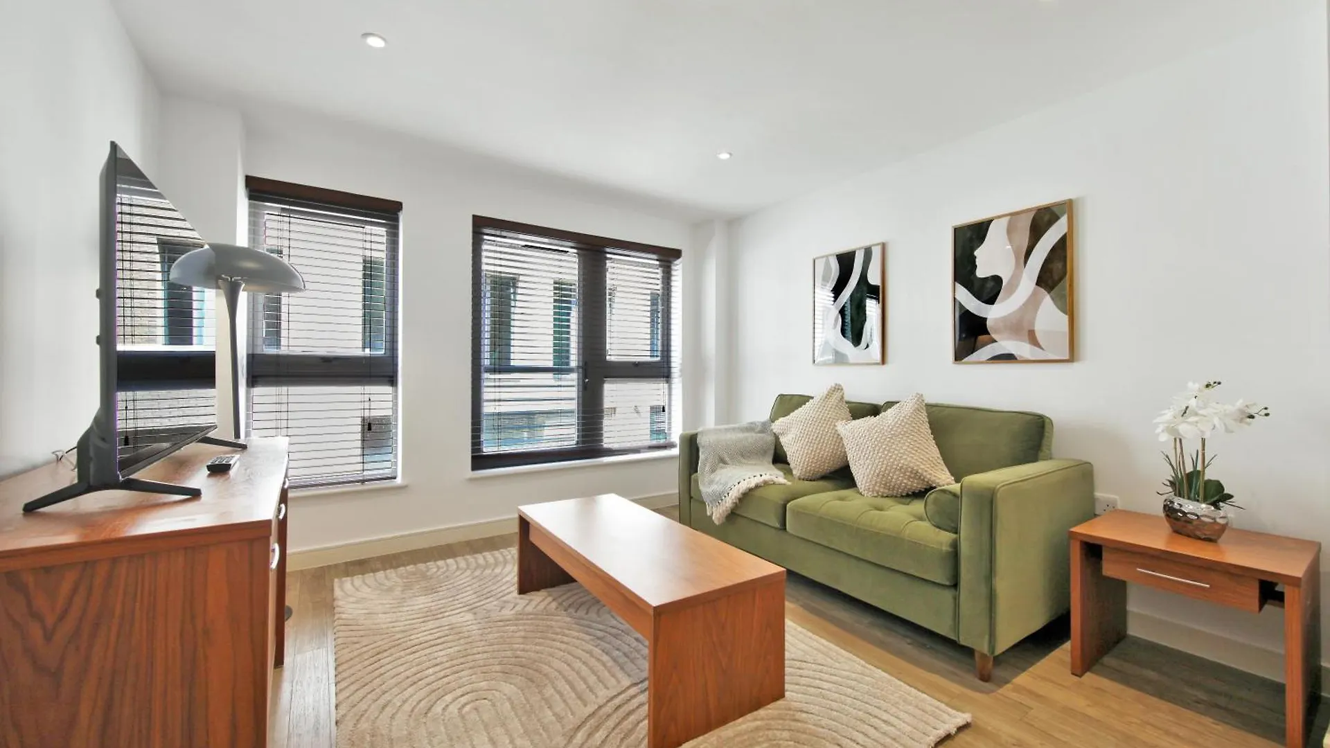 2 Bed Executive Apartment Next To Liverpool Street Free Wifi By City Stay Aparts Λονδίνο
